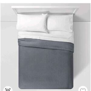 4280 Twin xl Garment washed microfiber Quilt 66x92 new charcoil